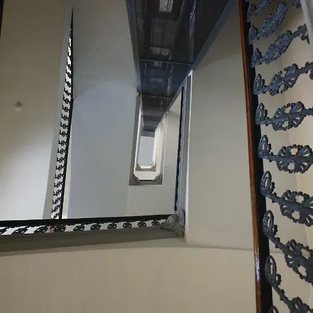 Apartment To Art Turin